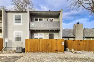 2301 E Fremont Ave, Centennial, CO 80122 - Photo 20