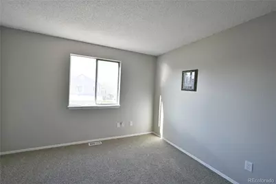 4933 S Rifle Court, Aurora, CO 80015 - Photo 8