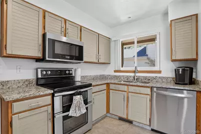 12816 E Wyoming Circle, Aurora, CO 80012 - Photo 10