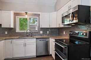 923 S Ouray St, Aurora, CO 80017 - Photo 8
