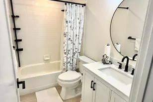 19917 E Crestline Pl, Centennial, CO 80015 - Photo 30