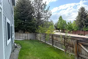 19917 E Crestline Pl, Centennial, CO 80015 - Photo 32