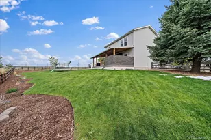 7670 Brown Bear Ct, Littleton, CO 80125 - Photo 10