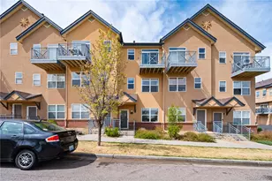 621 S Fairplay St, Aurora, CO 80012 - Photo 2