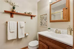 1825 S Saulsbury Ct, Lakewood, CO 80232 - Photo 12