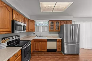 2591 S Eagle Cir, Aurora, CO 80014 - Photo 8