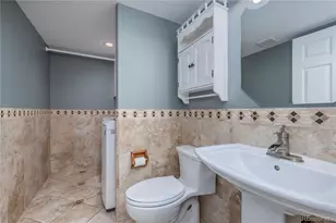 5519 S Versailles St, Aurora, CO 80015 - Photo 18
