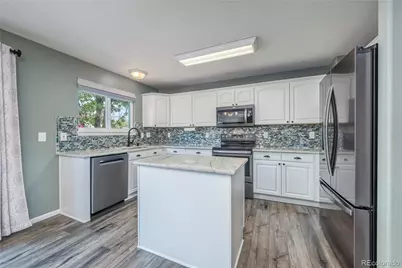 5519 S Versailles Street, Aurora, CO 80015 - Photo 8
