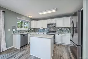 5519 S Versailles St, Aurora, CO 80015 - Photo 8
