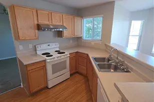 2866 S Tower Way, Aurora, CO 80013 - Photo 4