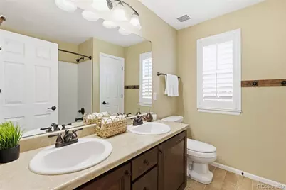 6477 S Oak Hill Circle, Aurora, CO 80016 - Photo 20