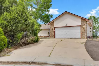 35 Sunset Court, Hudson, CO 80642 - Photo 4