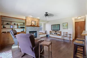 4842 S Bahama Way, Aurora, CO 80015 - Photo 4