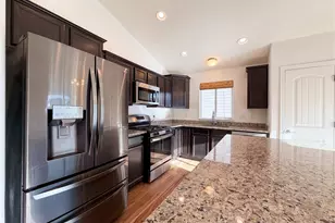 2403 Tabor St, Berthoud, CO 80513 - Photo 2