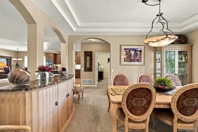 8161 S Quatar Circle, Aurora, CO 80016 - Photo 8