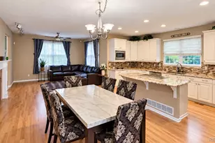 10621 Briarglen Cir, Highlands Ranch, CO 80130 - Photo 2