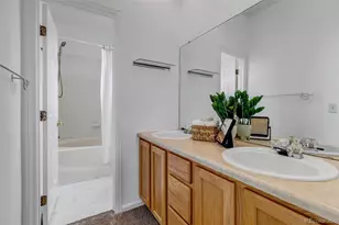 1237 Carlyle Park Cir, Highlands Ranch, CO 80129 - Photo 18