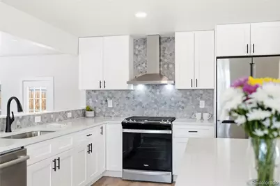 405 Elliott Street, Longmont, CO 80504 - Photo 4