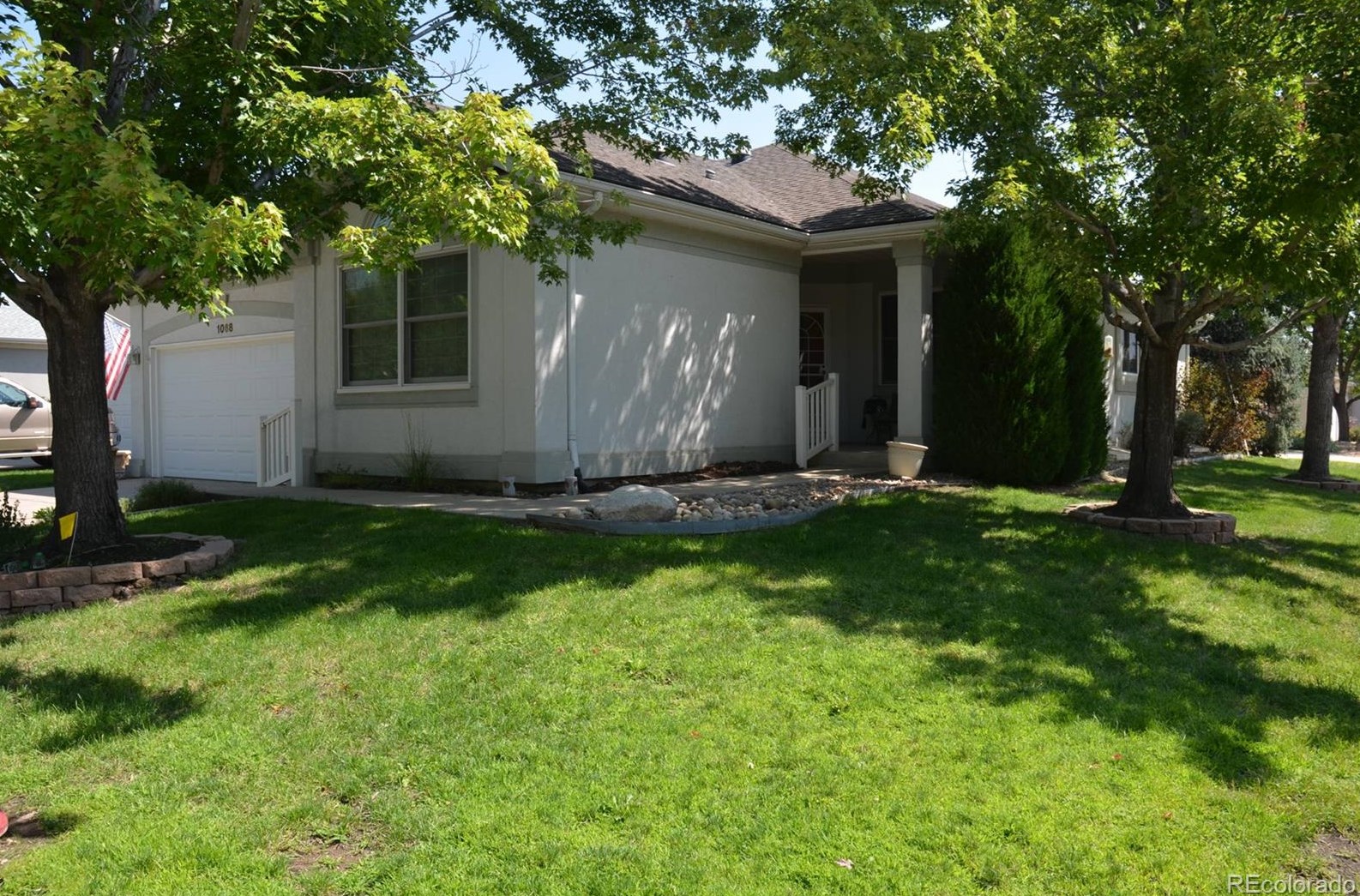 1068 Champion Cir, Longmont, CO 80503-3664