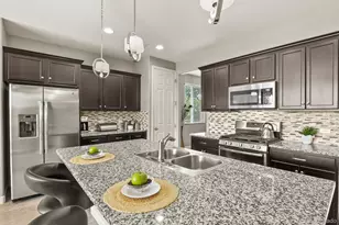 25524 E Byers Dr, Aurora, CO 80018 - Photo 4