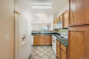 252 Quari St, Aurora, CO 80011 - Photo 12