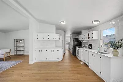 10598 Barron Circle, Longmont, CO 80504 - Photo 8