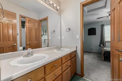 16788 E Belleview Place, Centennial, CO 80015 - Photo 32