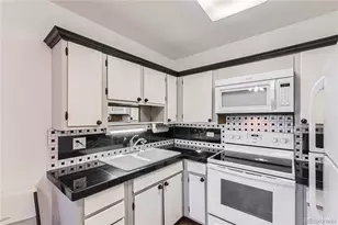 735 S Clinton St, Denver, CO 80247 - Photo 4