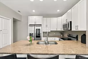 1332 Carlyle Park Cir, Highlands Ranch, CO 80129 - Photo 12