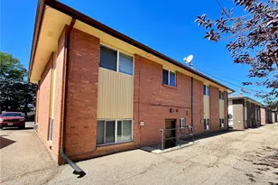 832 S S Bowen St, Longmont, CO 80501 - Photo 4