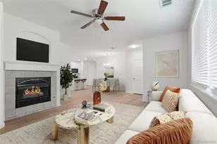 4251 S Blackhawk Cir, Aurora, CO 80014 - Photo 4
