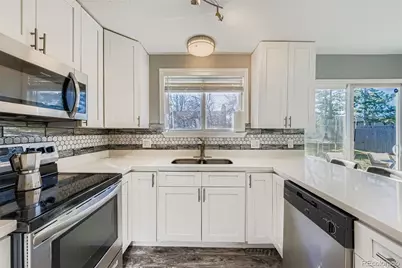 17422 E Arizona Avenue, Aurora, CO 80017 - Photo 10