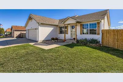 210 E Joshua Avenue, Keenesburg, CO 80643 - Photo 2