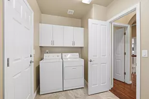 23953 E Roxbury Pl, Aurora, CO 80016 - Photo 18