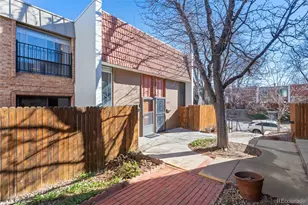 2895 S Locust St, Denver, CO 80222 - Photo 30