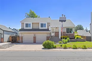 19853 E Greenwood Dr, Aurora, CO 80013 - Photo 2