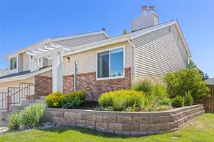 19853 E Greenwood Dr, Aurora, CO 80013 - Photo 4