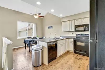 1099 S Walden Way #205, Aurora, CO 80017 - Photo 8