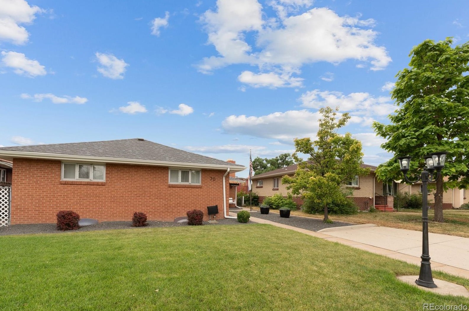 70 Yates St, Denver, CO 80219-1033