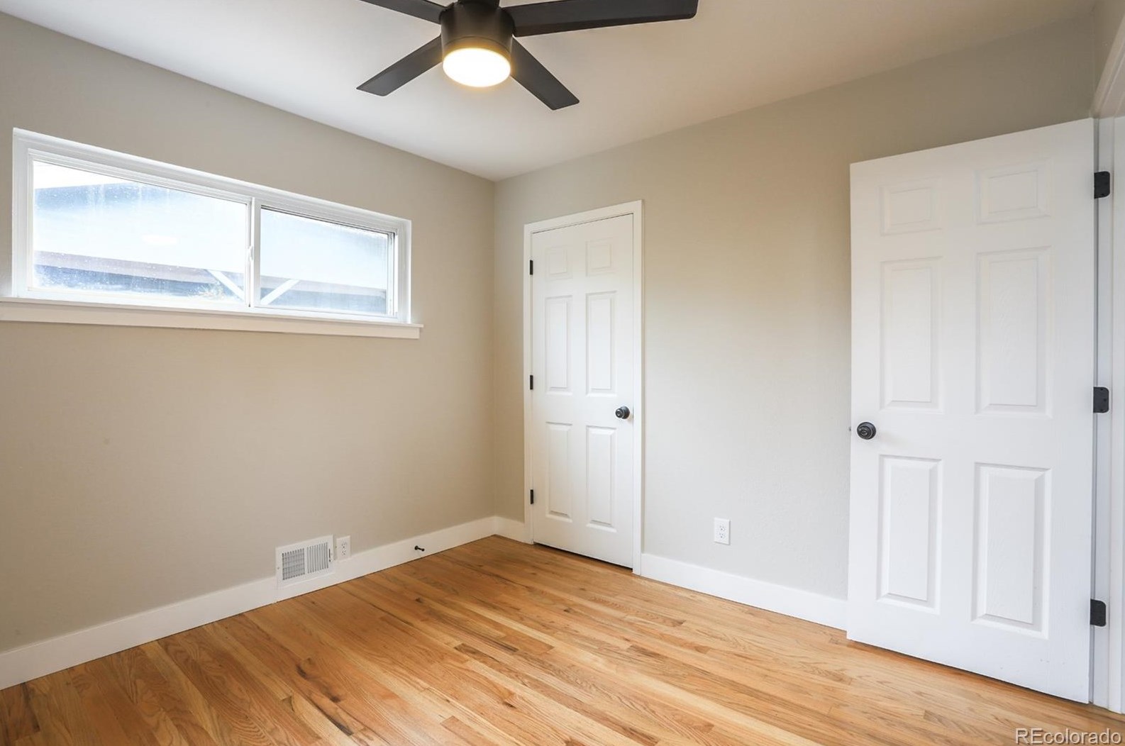 1652 Knox Ct, Denver CO  80219-4527 exterior