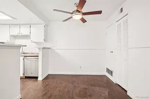 921 S Walden St, Aurora, CO 80017 - Photo 6