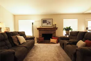 3793 S Olathe Cir, Aurora, CO 80013 - Photo 4