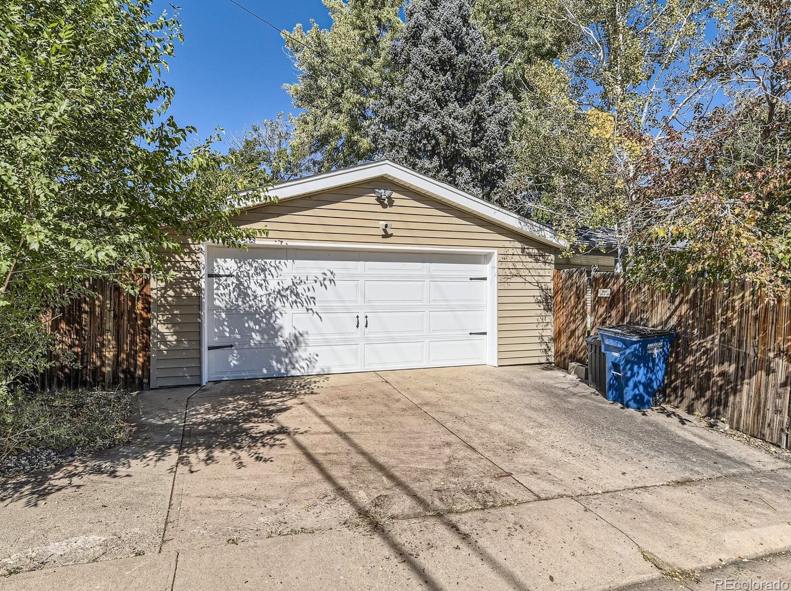 5311 Sherman St, Littleton CO 80121-8034 exterior