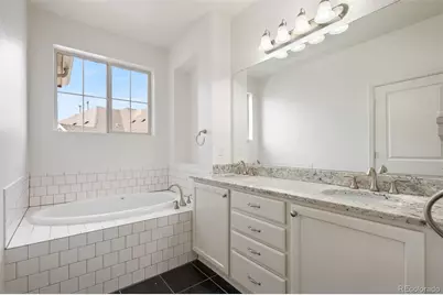 9077 E Phillips Lane, Centennial, CO 80112 - Photo 8