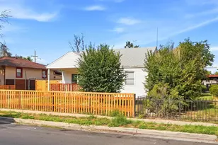 1685 Clinton St, Aurora, CO 80010 - Photo 4