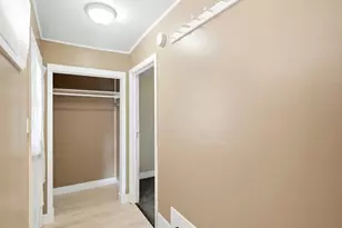 1685 Clinton St, Aurora, CO 80010 - Photo 32