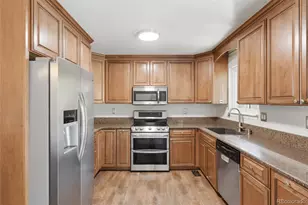 999 S Telluride St, Aurora, CO 80017 - Photo 6