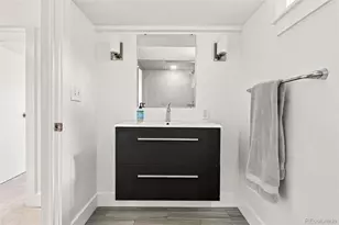 2041 Grape St, Denver, CO 80207 - Photo 40