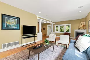 2041 Grape St, Denver, CO 80207 - Photo 8