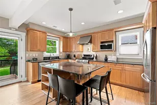 2041 Grape St, Denver, CO 80207 - Photo 12